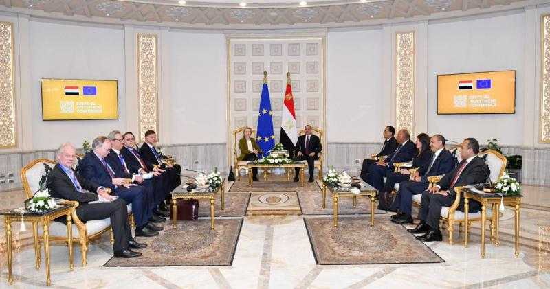 الرئيس السيسي يُجدد تحذير مصر من احتمالات توسع الصراع بالمنطقة على نحو يتسم بالخطورة البالغة