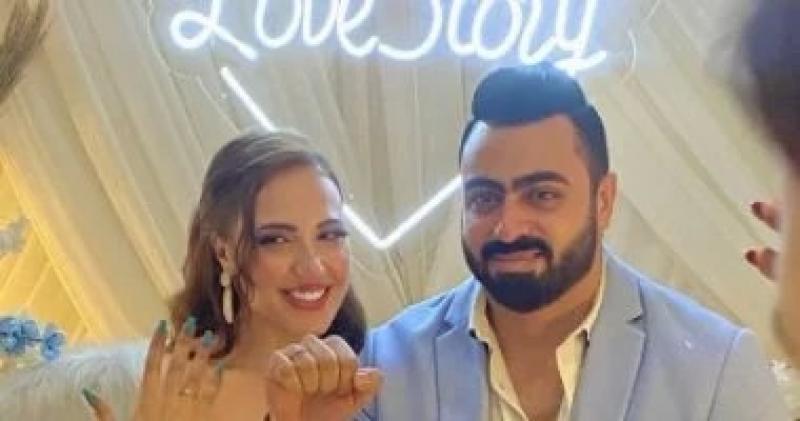 إيمى طلعت زكريا بعد خطبتها: كان نفسى بابا يكون معايا فى اللحظة دى
