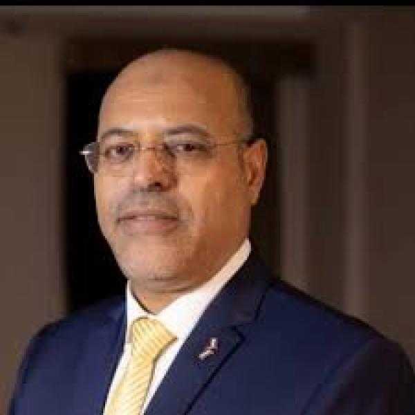 من هو محمد جبران وزير العمل الجديد؟