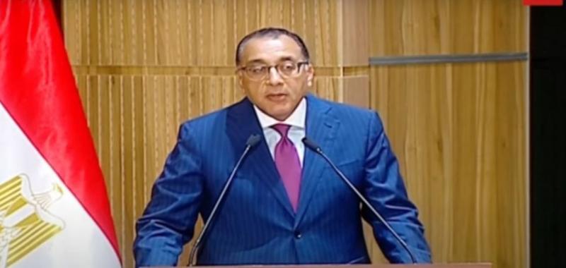 مدبولي: الحكومة تستهدف جذب 30 مليون سائح في أسرع وقت وزيادة الصادرات المصرية