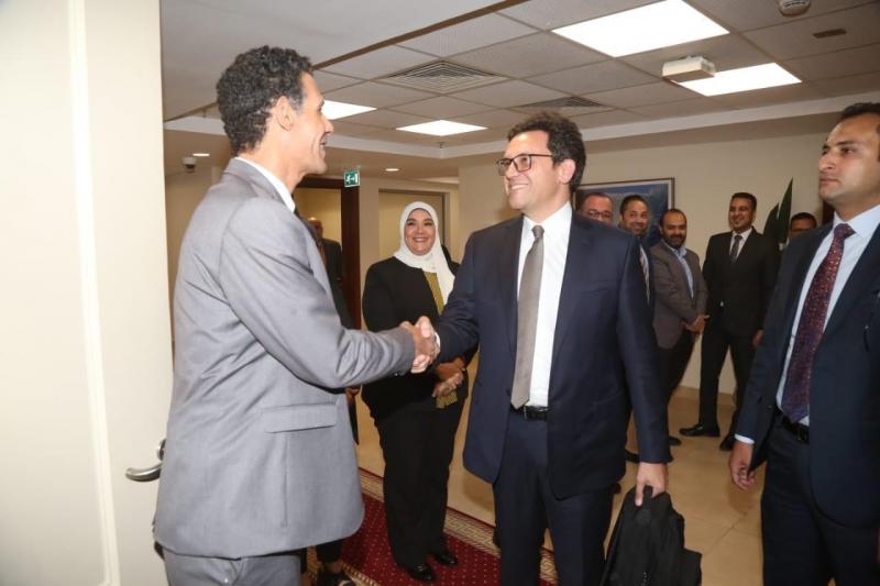 في أول يوم عمل.. وزير الثقافة يوجه الشكر للدكتورة نيفين الكيلاني ويُعلن خطة النهوض بالقطاع الثقافي
