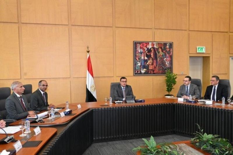 وزير الإسكان: ضغط معدلات تنفيذ وحدات سكن لكل المصريين لتسليمها لمستحقيها