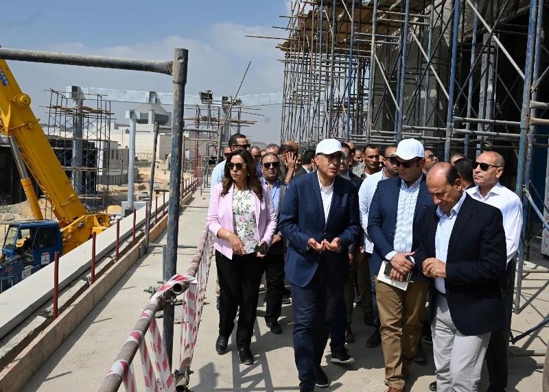 مدبولي: الإسراع في تنفيذ المبادرة الرئاسية «100 مليون شجرة» وزيادة المساحات الخضراء أولوية للحكومة
