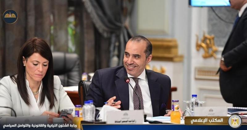 وزير الشئون النيابية والقانونية: اللجنة الخاصة بمجلس النواب تناقش برنامج الحكومة