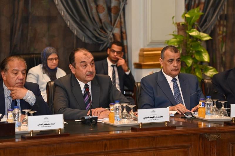 وزير قطاع الأعمال العام: مواصلة تنفيذ سياسة ملكية الدولة.. وتعزيز الشراكة مع القطاع الخاص وجذب المستثمرين