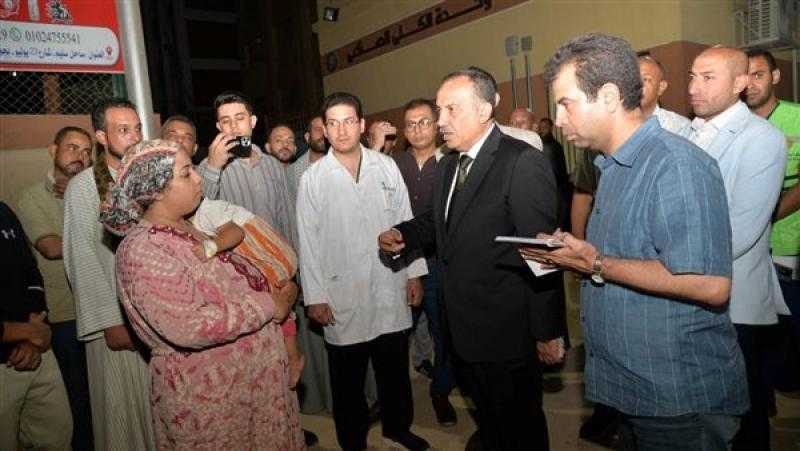 محافظ أسيوط يقرر صرف ماكينة خياطة وتوب قماش لربة منزل وتدريبها