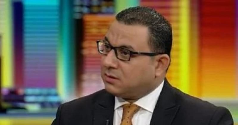 خبير اقتصادي يقترح تطبيق الدعم النقدي في صورة كارت مشتريات.. التفاصيل