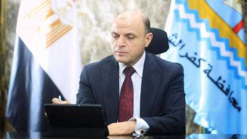 محافظ كفر الشيخ يوجه برفع كفاءة منظومة الإنارة على طريق «بيلا - كفر العجمي»