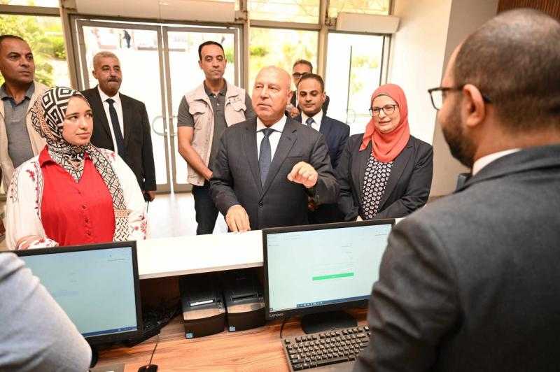 للمرة الثانية خلال أسبوع.. نائب رئيس الوزراء يتفقد العمل بهيئة التنمية الصناعية