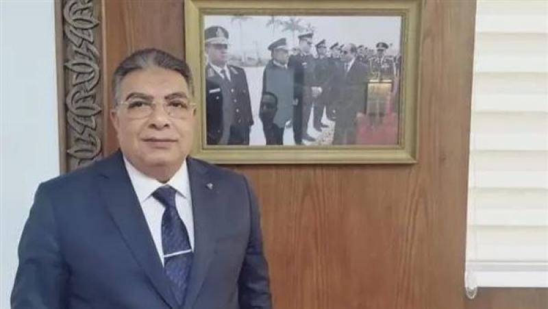 محافظ الدقهلية يكشف حقيقة اقتحامه منزل سيدة بسبب كمية من الخبز