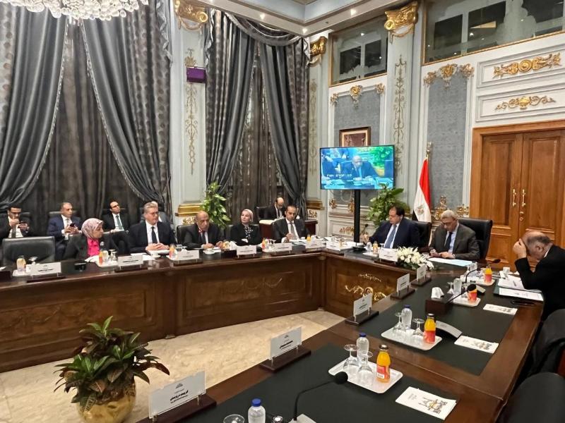 الكهرباء: نستهدف تأمين مصادر دائمة وكافية ومنخفضة التكلفة لتوليد الطاقة الكهربائية