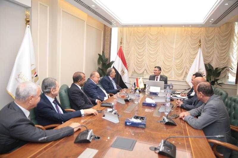 وزير التموين يستقبل وفدًا من الاتحاد العام للغرف التجارية