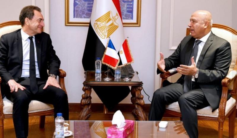 نائب رئيس الوزراء يبحث مع الجانب الفرنسي سبل توطين صناعات السيارات