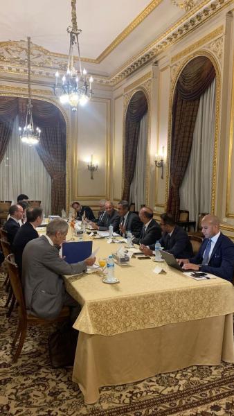 السفير أبو بكر يجرى مشاورات سياسية مع وزير الدولة الأسباني للشئون الخارجية والدولية