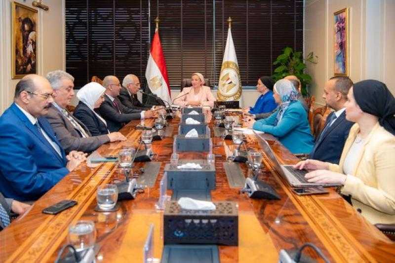 وزيرة البيئة: برنامج الحكومة يركز على جذب الشراكات مع القطاع الخاص وتعزيز الاستثمار البيئي في مصر