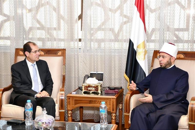 وزير الأوقاف يستقبل رئيس لجنة الشئون الدينية بمجلس الشيوخ