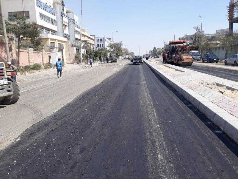 وزير الإسكان يتابع تطوير الطرق والمحاور بـ 5 مدن جديدة