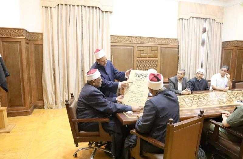 ”ذاكرة هيئة كبار العلماء”.. وثائق تاريخية وقرارات ملكية تحكي تاريخ الهيئة خلال 50 عاما