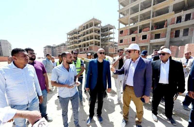 وزير الإسكان: الرئيس السيسي كلف بسرعة إنجاز وحدات «سكن لكل المصريين» وتسليمها لمستحقيها
