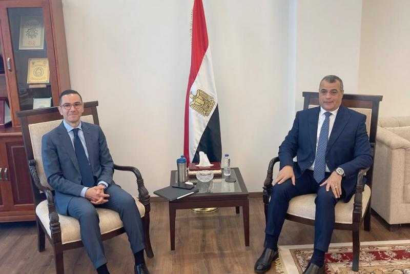 وزيرا الإنتاج الحربي والاستثمار يبحثان تعميق التصنيع المحلي ونقل التكنولوجيات الحديثة