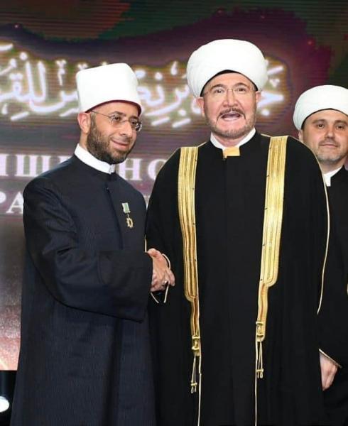 وسام الفخر لوزير الأوقاف تقديرًا لجهوده في تعزيز العلاقات الثنائية الروسية المصرية