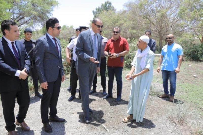 محافظ سوهاج يتفقد جزيرة قرمان وسط النيل لبحث الاستغلال الأمثل للموقع