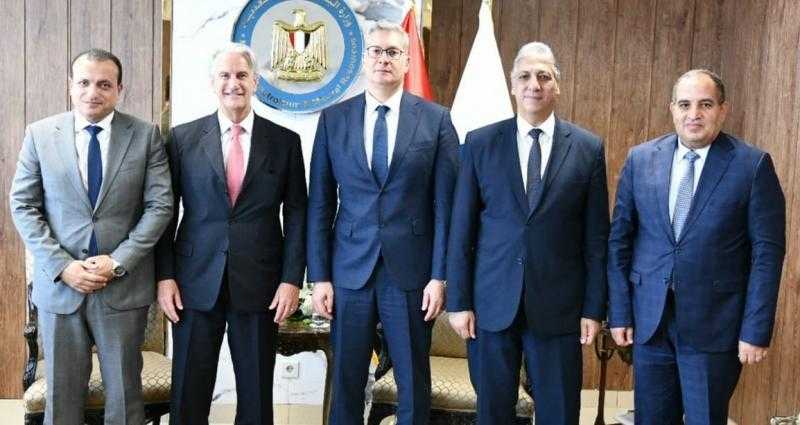 وزير البترول يبحث مع رئيس أبكس الأمريكية أنشطة الشركة في مصر وزيادة الإنتاج
