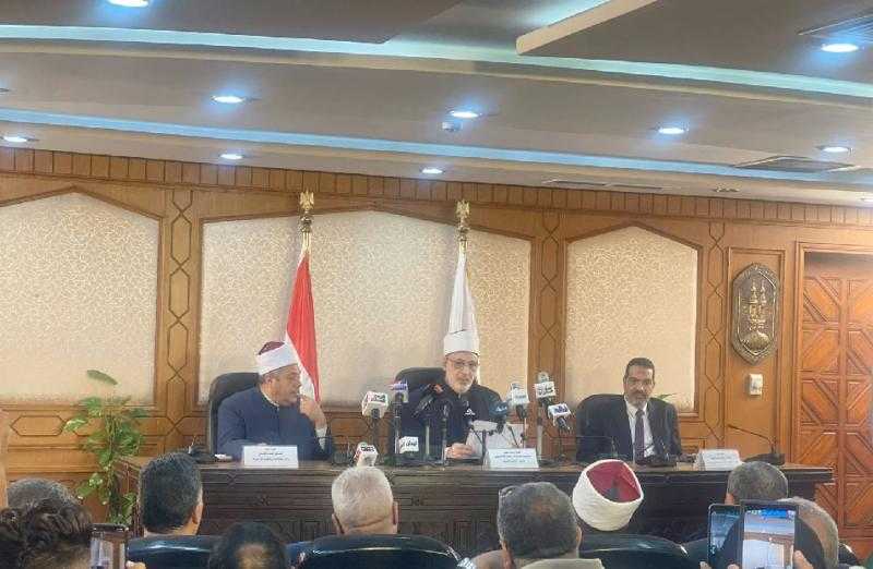 بالأسماء.. أوائل القسم الأدبي بالثانوية الأزهرية