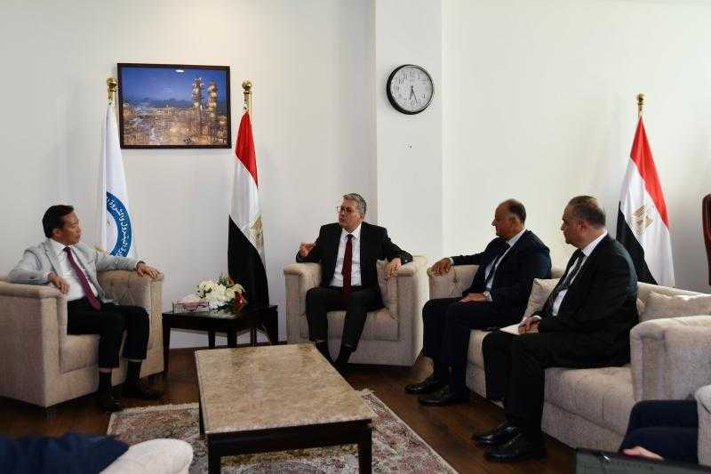 وزير البترول يبحث مع «بريتش بتروليوم» خطط العمل الجديدة في مصر