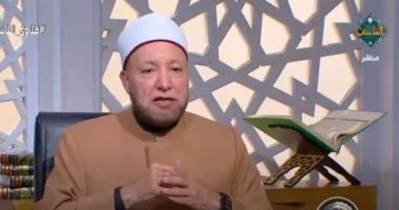 بالفيديو.. أمين الفتوى: يجوز سفر المخطوبة مع خطيبها للمصيف فى هذه الحالة
