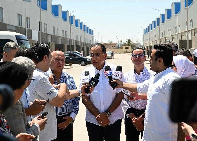 رئيس الوزراء: الزيارات الميدانية تسهم بشكل كبير في التعرف على التحديات على أرض الواقع