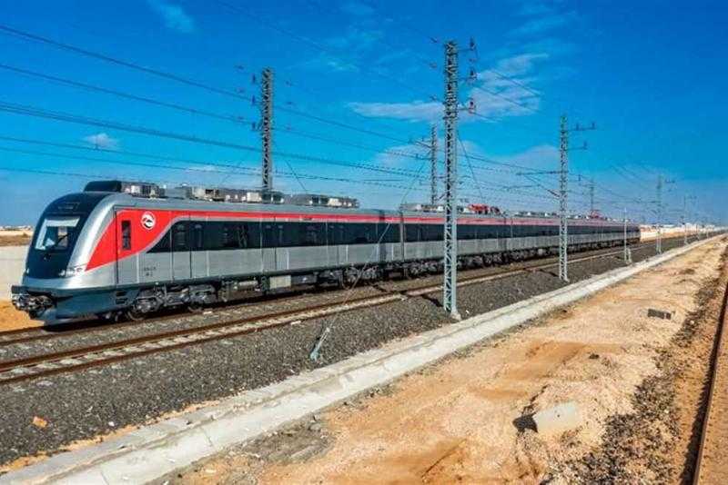 22 محطة بطول 675 كيلو مترا.. نسب تنفيذ الخط الأول للقطار الكهربائي السريع (فيديو)