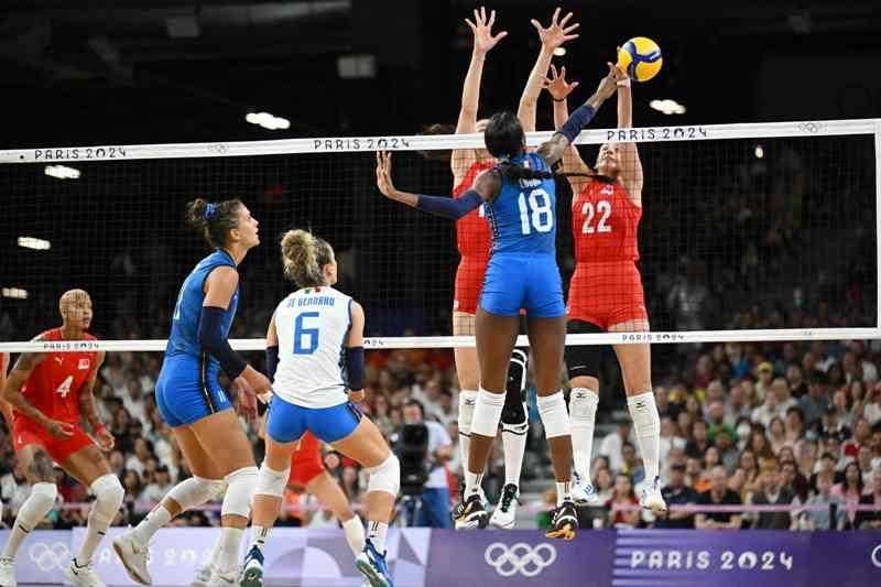 إيطاليا تفوز على تركيا في الكرة الطائرة للسيدات بأولمبياد باريس 2024