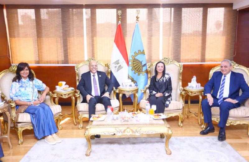 وزيرة التضامن تستهل زيارتها للغربية بلقاء وزير العمل والمحافظ والمدير التنفيذي للتحالف الوطني