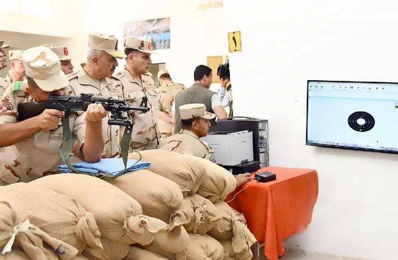 رئيس الأركان يتفقد إحدى وحدات التدريب الأساسي للمجندين بالقوات المسلحة.. فيديو وصور