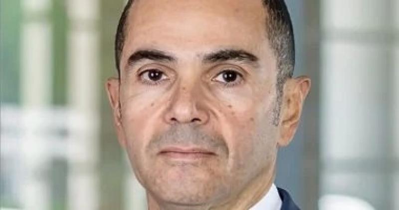 وزير الاستثمار يشيد بالمنطقة الشاطئية المخصصة لذوى الهمم بالعلمين الجديدة