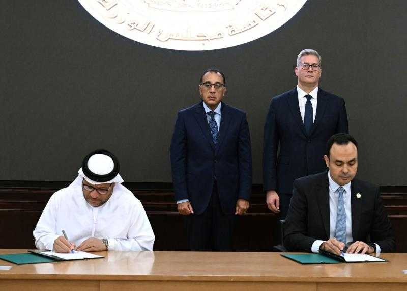 رئيس الوزراء يشهد توقيع مذكرة تفاهم مع الإمارات للتعاون فى مجال البترول