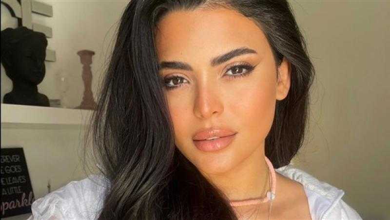 بملابس بيضاء.. أحدث ظهور للفنانة أسماء جلال عبر إنستجرام
