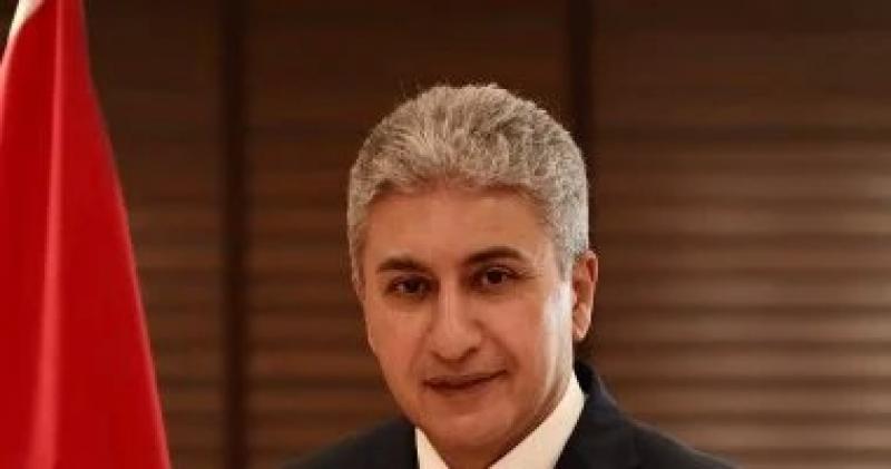 وزير السياحة يبدأ جولة بمهرجان العلمين الجديدة برفقة 13 سفيرا ومسئولا أجنبيا والعضو المنتدب للشركة المتحدة