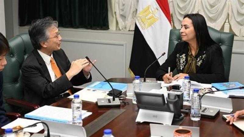 وزيرة التضامن الاجتماعي تستقبل سفير اليابان بالقاهرة لبحث التعاون بين الجانبين