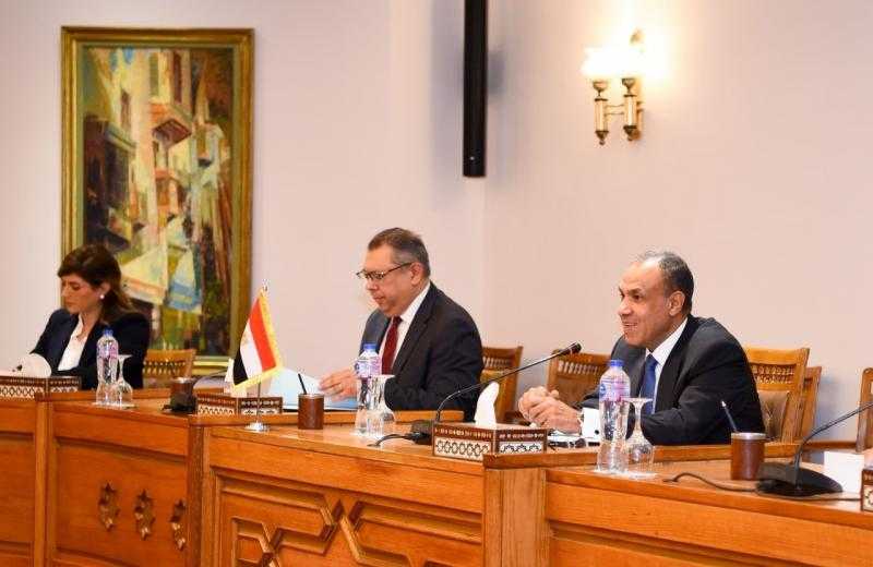 وزير الخارجية يؤكد لنظيره السريلانكي استعداد مصر للتعاون في مجال مكافحة الإرهاب