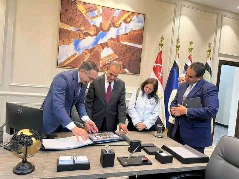 وزير الخارجية يتفقد مبنى ملحقية الدفاع بكيجالي ومبني سفارة مصر ودار سكن السفير المصري