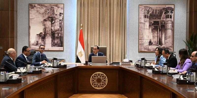 رئيس الوزراء يلتقى رئيس ”هاير مصر” لمتابعة المراحل التالية من مجمع العاشر من رمضان