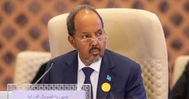 رئيس الصومال يبدأ زيارة لمصر اليوم يلتقى خلالها الرئيس السيسى