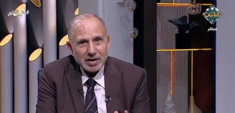 فيديو.. متصلة: زوجي بيخوني من وأنا جنبه في الكوشة؟ والمهدي يجيب