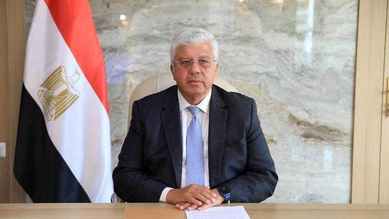 وزير التعليم العالي يصدر قرارا ببدء الدراسة في كليات جديدة بجامعة اللوتس