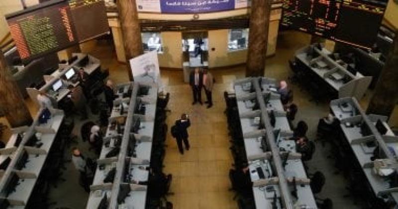 البورصة اليوم.. الخسائر بلغت 6 مليارات جنيه.. تراجع مؤشر ”إيجي إكس 30” بنسبة 0.57%