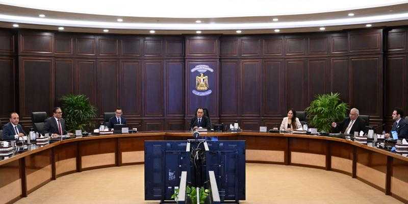 مدبولى يعقد اجتماعا لمناقشة مواد اتفاقية حماية وتشجيع الاستثمار المصرى السعودى