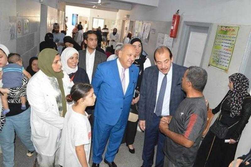 نائب وزير الصحة يتفقد مركز طبى التجمع الأول بمنطقة القاهرة الجديدة