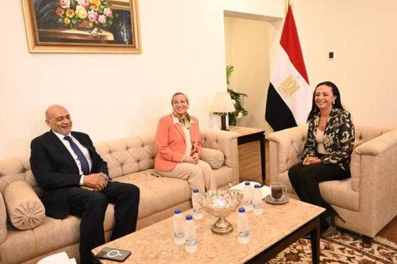 وزيرتا ”التضامن” و”البيئة” يبحثان تعزيز سبل التعاون المشترك في عدد من المجالات